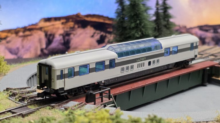 Wagen 61 85 89-90 003-3